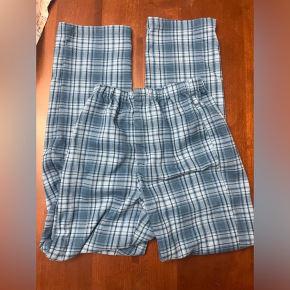 Brandy Melville Plaid Pants - Picture 2 of 5